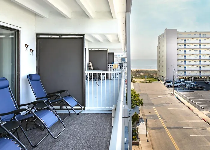 Apartment Ocean Retreat With Linens Included *