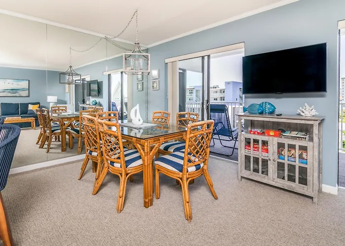 Apartment Ocean Retreat With Linens Included